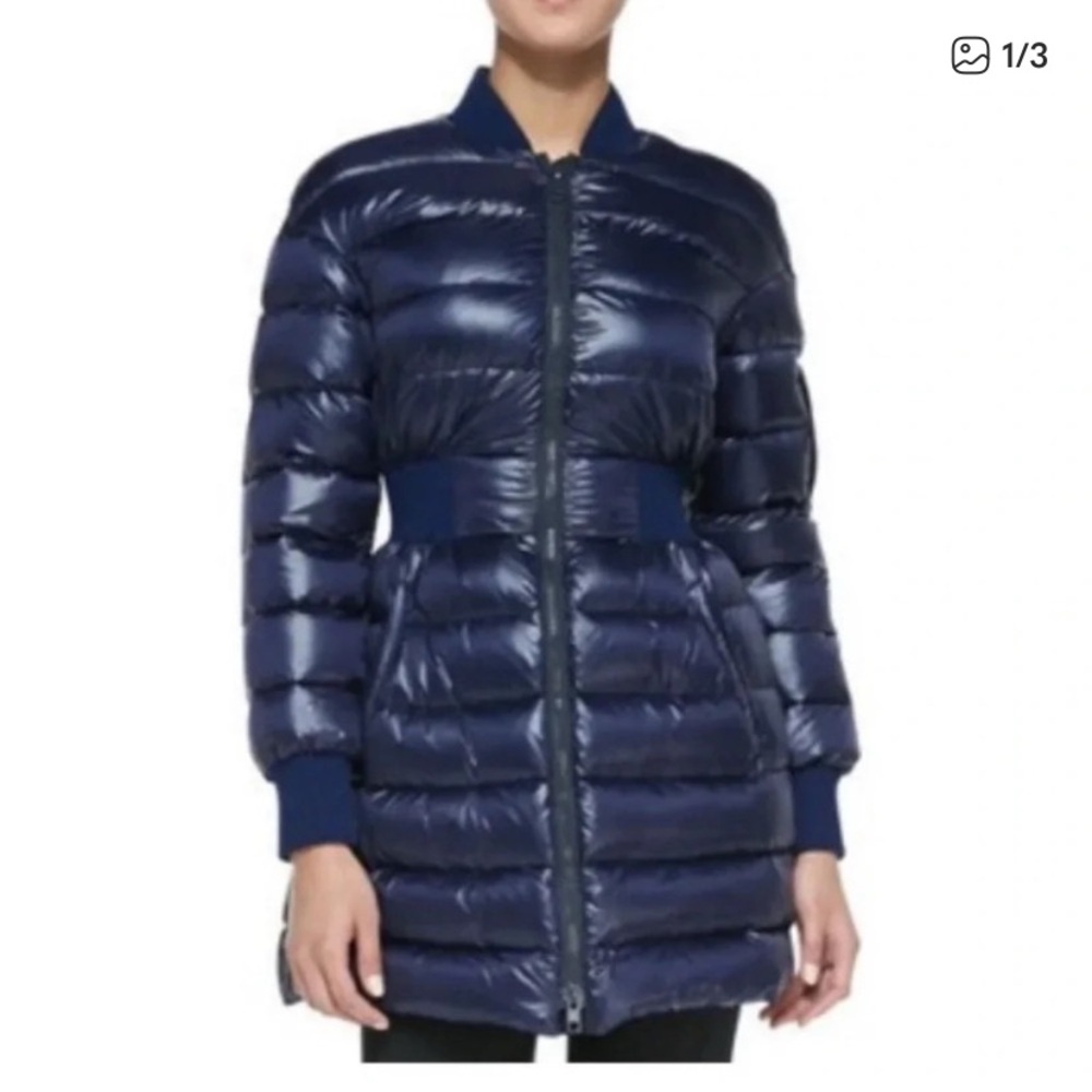 Red Valentino Navy Puffer Coat with elastic band feathers Size 40 US S